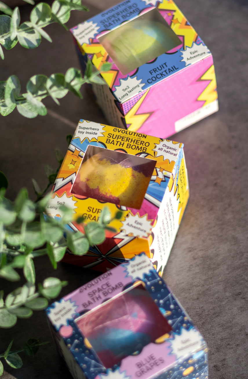 EvolutionUSA 1pc Epic Superhero Bath Bombs for Kids – Super Hero Bath Bomb with Toy Inside, Lush Children Bathbomb Easter, Organic Bathbomb with Surprise Inside, Fun Superhero Bath Fizzer Valentines