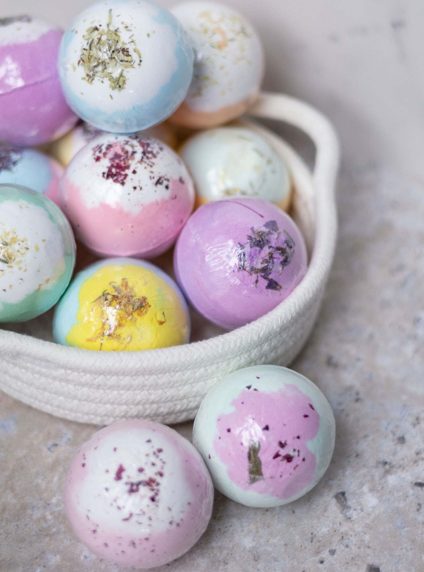 EvolutionUSA 12pc Inspire Bath Bombs for Women & Girls